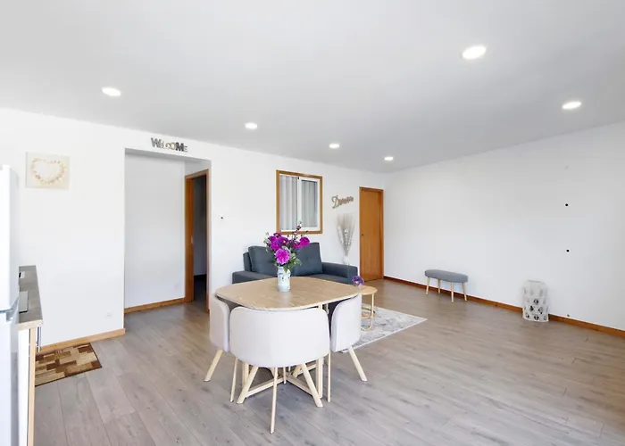 Lomi Com Piscina Apartamento Apúlia