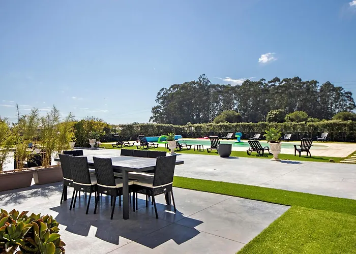 Lomi Com Piscina Apúlia