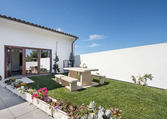 Apartamento Lomi Com Piscina