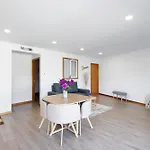 Lomi Com Piscina Apartmán Apúlia