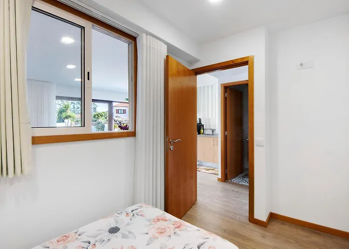 Lomi Com Piscina * Apulia