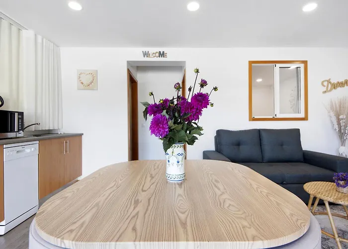 Lomi Com Piscina Apartment